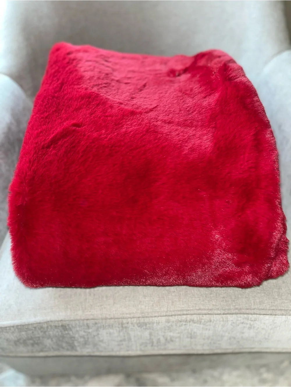1-RACHEL ROY NWT NIGHT RUBY RED RABBIT FAUX FUR LUXURY THROW BLANKET